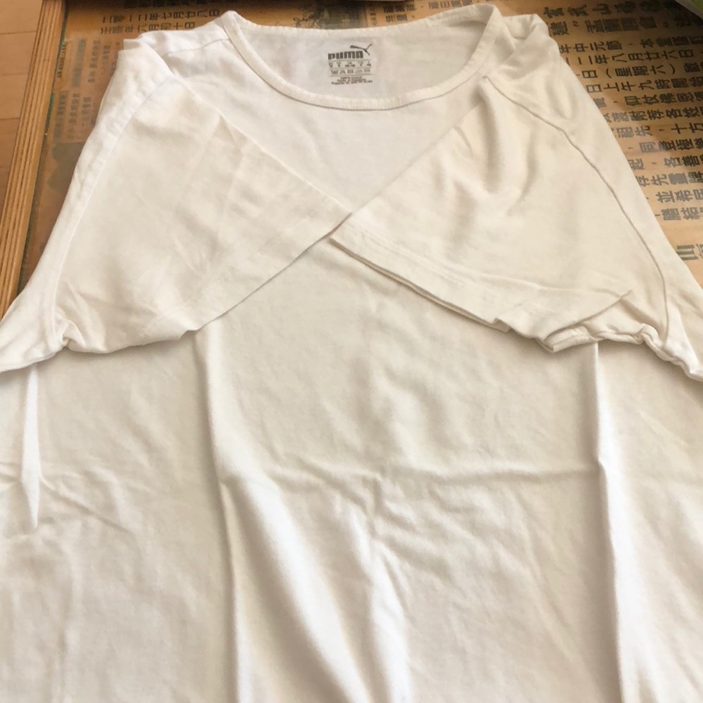 Puma white T-shirt good for the gym
